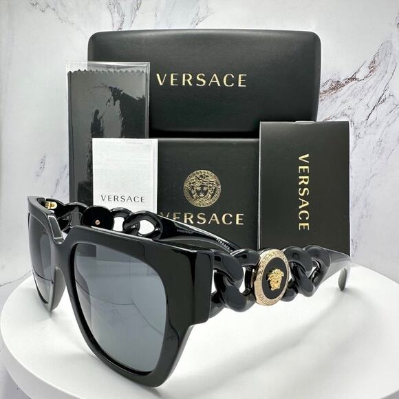 CLASSY NEW Versace Sunglasses Black Gold Medusa Logo Chain Arms Authentic - Picture 1 of 13